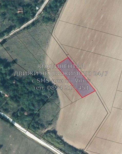 Продавам земеделска земя - 1 дка. -  нива. област Пловдив, с. Златосел