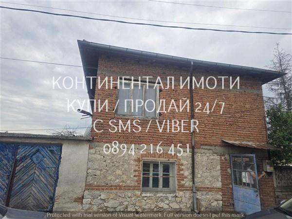 Продавам:    Къща -  150 кв м,  Тухла,   парцел - 850 кв.м. област Пловдив, с. Цалапица